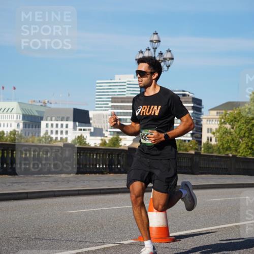 07.09.2025 - BARMER Alsterlauf Yannick Fuchs http://msf.ph/oto/8754235 07.09.2025 09:37:18 Laufen 489 meine-sportfotos.de