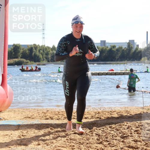 07.09.2025 - 19. Norderstedt Triathlon Luisa Fischer http://msf.ph/oto/8754287 07.09.2025 15:39:41 Schwimmen 1094, 1591, 1618 meine-sportfotos.de