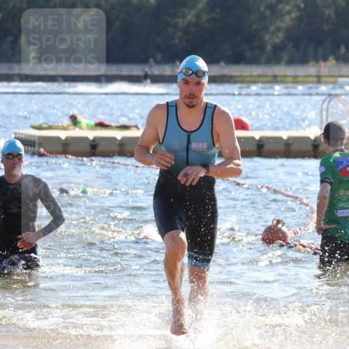 07.09.2025 - 19. Norderstedt Triathlon Luisa Fischer http://msf.ph/oto/8754294 07.09.2025 15:39:54 Schwimmen 1620 meine-sportfotos.de