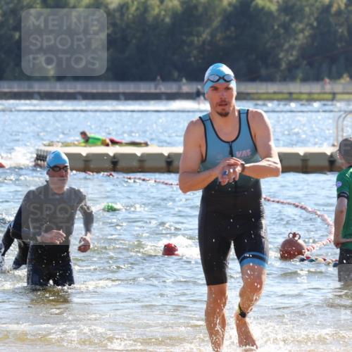 07.09.2025 - 19. Norderstedt Triathlon Luisa Fischer http://msf.ph/oto/8754298 07.09.2025 15:39:54 Schwimmen 1620 meine-sportfotos.de
