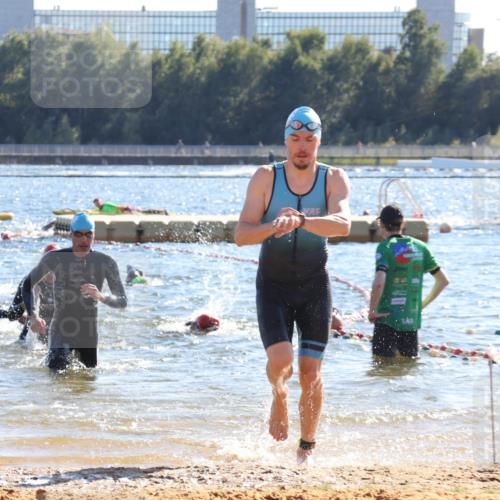 07.09.2025 - 19. Norderstedt Triathlon Luisa Fischer http://msf.ph/oto/8754303 07.09.2025 15:39:54 Schwimmen 1620 meine-sportfotos.de