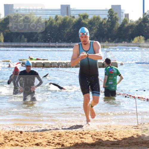 07.09.2025 - 19. Norderstedt Triathlon Luisa Fischer http://msf.ph/oto/8754309 07.09.2025 15:39:55 Schwimmen 1620 meine-sportfotos.de