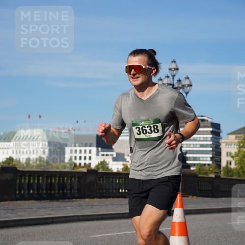 07.09.2025 - BARMER Alsterlauf Yannick Fuchs http://msf.ph/oto/8754328 07.09.2025 09:37:21 Laufen 36, 3638 meine-sportfotos.de