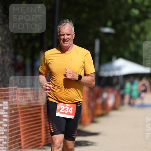 07.09.2025 - 19. Norderstedt Triathlon Michael Strokosch http://msf.ph/oto/8754347 07.09.2025 12:48:28 Laufen 234 meine-sportfotos.de