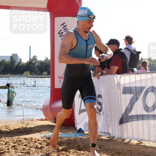 07.09.2025 - 19. Norderstedt Triathlon Luisa Fischer http://msf.ph/oto/8754362 07.09.2025 15:39:58 Schwimmen 1620, 1625 meine-sportfotos.de