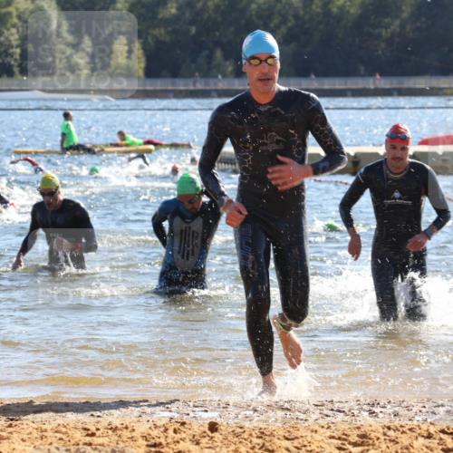 07.09.2025 - 19. Norderstedt Triathlon Luisa Fischer http://msf.ph/oto/8754367 07.09.2025 15:39:59 Schwimmen 1573, 1620, 1625 meine-sportfotos.de