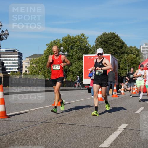 07.09.2025 - BARMER Alsterlauf Yannick Fuchs http://msf.ph/oto/8754378 07.09.2025 09:37:22 Laufen 5913, 3230, 2212 meine-sportfotos.de
