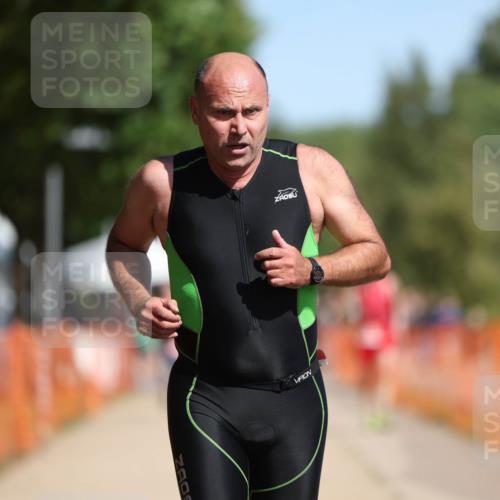 07.09.2025 - 19. Norderstedt Triathlon Michael Strokosch http://msf.ph/oto/8754385 07.09.2025 12:02:22 Laufen 1217 meine-sportfotos.de