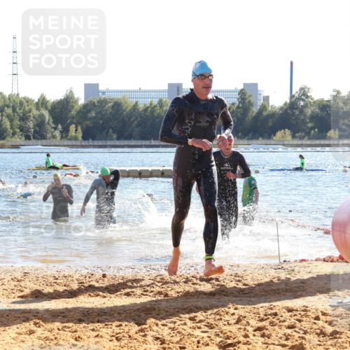 07.09.2025 - 19. Norderstedt Triathlon Luisa Fischer http://msf.ph/oto/8754392 07.09.2025 15:40:00 Schwimmen 1573, 1620, 1625 meine-sportfotos.de