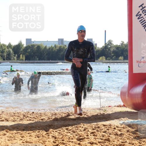07.09.2025 - 19. Norderstedt Triathlon Luisa Fischer http://msf.ph/oto/8754397 07.09.2025 15:40:01 Schwimmen 1573, 1577, 1620, 1625 meine-sportfotos.de