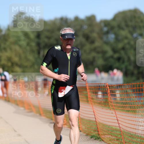 07.09.2025 - 19. Norderstedt Triathlon Michael Strokosch http://msf.ph/oto/8754420 07.09.2025 13:10:44 Laufen 208, 209, 247, 1268 meine-sportfotos.de