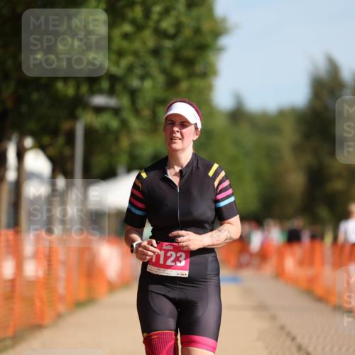 07.09.2025 - 19. Norderstedt Triathlon Michael Strokosch http://msf.ph/oto/8754425 07.09.2025 10:40:24 Laufen 645, 1123 meine-sportfotos.de