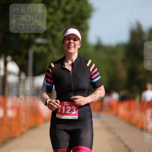 07.09.2025 - 19. Norderstedt Triathlon Michael Strokosch http://msf.ph/oto/8754448 07.09.2025 10:40:25 Laufen 645, 1123 meine-sportfotos.de