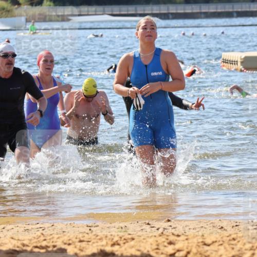 07.09.2025 - 19. Norderstedt Triathlon Luisa Fischer http://msf.ph/oto/8754463 07.09.2025 11:43:10 Schwimmen 202, 1220, 1252 meine-sportfotos.de