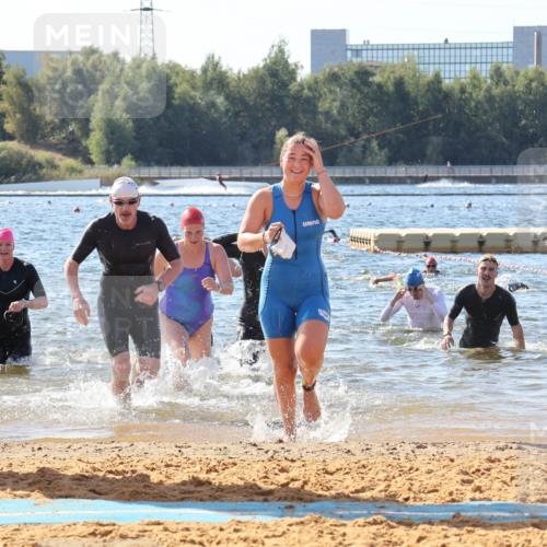 07.09.2025 - 19. Norderstedt Triathlon Luisa Fischer http://msf.ph/oto/8754490 07.09.2025 11:43:12 Schwimmen 202, 1220, 1252, 1350 meine-sportfotos.de