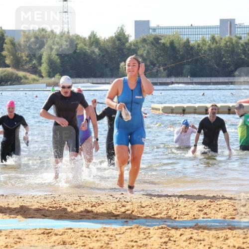 07.09.2025 - 19. Norderstedt Triathlon Luisa Fischer http://msf.ph/oto/8754498 07.09.2025 11:43:12 Schwimmen 202, 1220, 1252, 1350 meine-sportfotos.de
