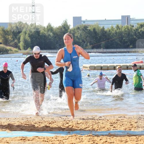 07.09.2025 - 19. Norderstedt Triathlon Luisa Fischer http://msf.ph/oto/8754509 07.09.2025 11:43:12 Schwimmen 202, 1220, 1252, 1350 meine-sportfotos.de