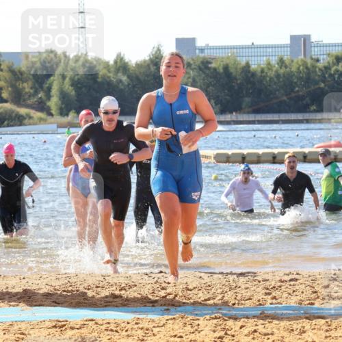07.09.2025 - 19. Norderstedt Triathlon Luisa Fischer http://msf.ph/oto/8754519 07.09.2025 11:43:13 Schwimmen 164, 202, 1220, 1252, 1350, 1351 meine-sportfotos.de