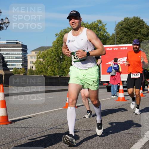 07.09.2025 - BARMER Alsterlauf Yannick Fuchs http://msf.ph/oto/8754527 07.09.2025 09:37:25 Laufen 25, 2742 meine-sportfotos.de