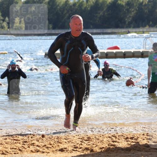 07.09.2025 - 19. Norderstedt Triathlon Luisa Fischer http://msf.ph/oto/8754635 07.09.2025 15:40:21 Schwimmen 1551, 1587, 1589, 1603, 1630 meine-sportfotos.de