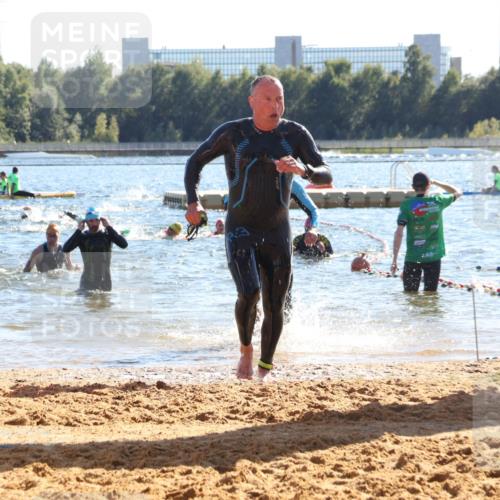 07.09.2025 - 19. Norderstedt Triathlon Luisa Fischer http://msf.ph/oto/8754646 07.09.2025 15:40:21 Schwimmen 1551, 1587, 1589, 1603, 1630 meine-sportfotos.de