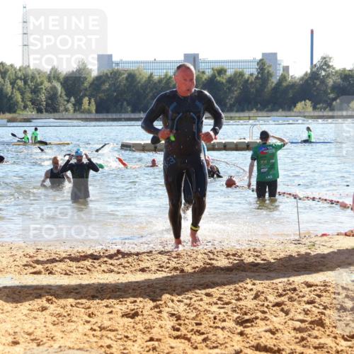 07.09.2025 - 19. Norderstedt Triathlon Luisa Fischer http://msf.ph/oto/8754652 07.09.2025 15:40:22 Schwimmen 1551, 1587, 1589, 1603, 1630 meine-sportfotos.de