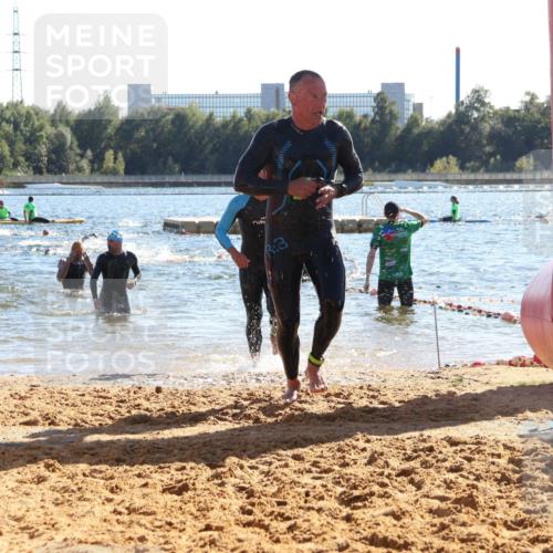 07.09.2025 - 19. Norderstedt Triathlon Luisa Fischer http://msf.ph/oto/8754664 07.09.2025 15:40:22 Schwimmen 1551, 1587, 1589, 1603, 1630 meine-sportfotos.de