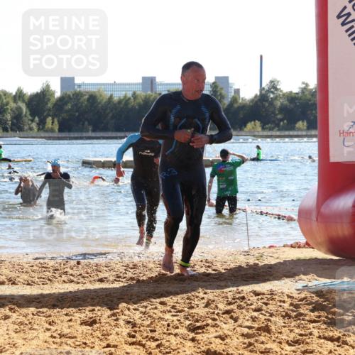 07.09.2025 - 19. Norderstedt Triathlon Luisa Fischer http://msf.ph/oto/8754667 07.09.2025 15:40:23 Schwimmen 1587, 1589, 1603, 1630 meine-sportfotos.de