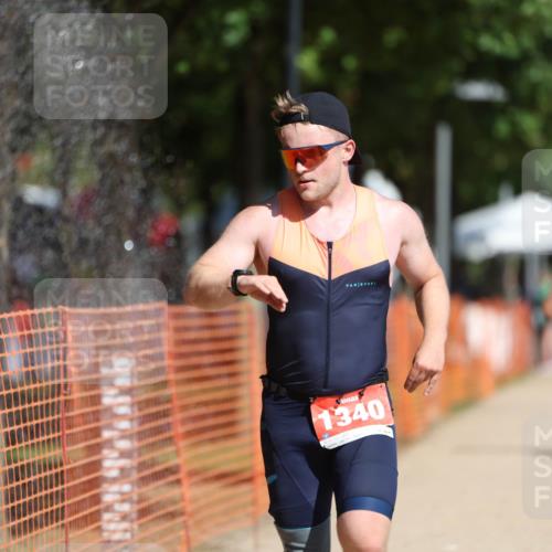 07.09.2025 - 19. Norderstedt Triathlon Michael Strokosch http://msf.ph/oto/8754684 07.09.2025 12:02:32 Laufen 203, 1159, 1340, 1341, 1365 meine-sportfotos.de