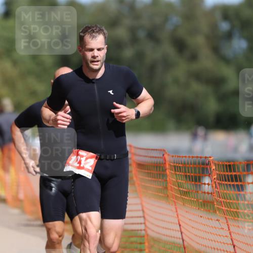 07.09.2025 - 19. Norderstedt Triathlon Michael Strokosch http://msf.ph/oto/8754719 07.09.2025 12:48:55 Laufen 1212, 1342, 1364 meine-sportfotos.de