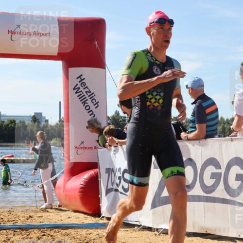 07.09.2025 - 19. Norderstedt Triathlon Luisa Fischer http://msf.ph/oto/8754748 07.09.2025 11:43:40 Schwimmen 261, 699, 1224 meine-sportfotos.de