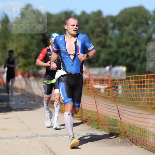 07.09.2025 - 19. Norderstedt Triathlon Michael Strokosch http://msf.ph/oto/8754773 07.09.2025 14:53:00 Laufen 969, 1002, 1041 meine-sportfotos.de