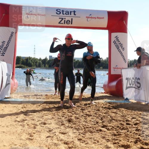 07.09.2025 - 19. Norderstedt Triathlon Luisa Fischer http://msf.ph/oto/8754789 07.09.2025 15:40:32 Schwimmen 1574, 1589, 1601, 1603, 1611, 1627 meine-sportfotos.de