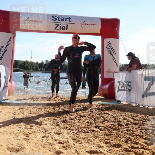 07.09.2025 - 19. Norderstedt Triathlon Luisa Fischer http://msf.ph/oto/8754793 07.09.2025 15:40:32 Schwimmen 1574, 1589, 1601, 1603, 1611, 1627 meine-sportfotos.de