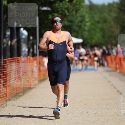 07.09.2025 - 19. Norderstedt Triathlon Michael Strokosch http://msf.ph/oto/8754801 07.09.2025 12:02:35 Laufen 203, 1159, 1340, 1341, 1365 meine-sportfotos.de