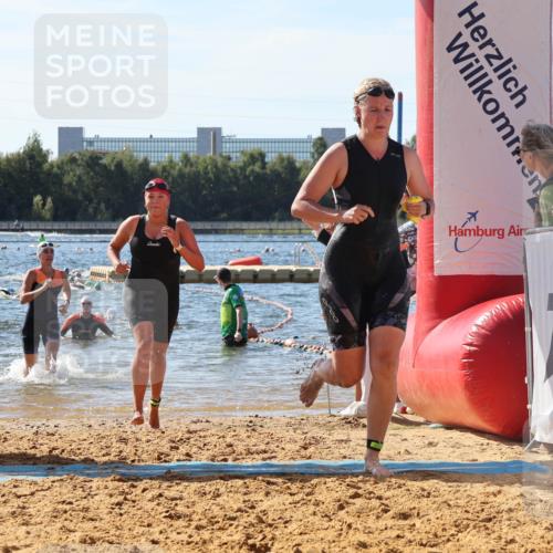 07.09.2025 - 19. Norderstedt Triathlon Luisa Fischer http://msf.ph/oto/8754822 07.09.2025 11:43:46 Schwimmen 261, 699, 1213, 1224, 1387 meine-sportfotos.de