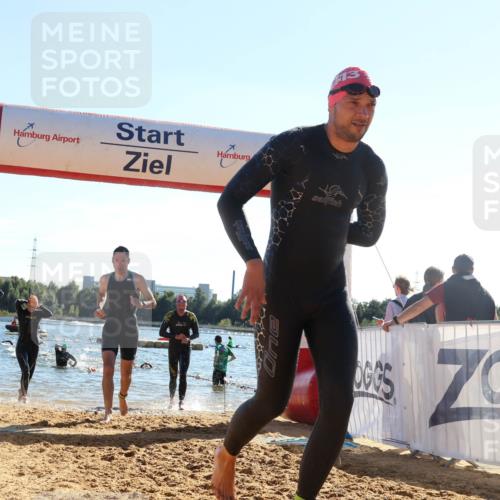 07.09.2025 - 19. Norderstedt Triathlon Luisa Fischer http://msf.ph/oto/8754837 07.09.2025 15:40:36 Schwimmen 1559, 1574, 1580, 1601, 1603, 1611, 1616, 1627 meine-sportfotos.de