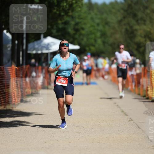 07.09.2025 - 19. Norderstedt Triathlon Michael Strokosch http://msf.ph/oto/8754856 07.09.2025 12:49:10 Laufen 699 meine-sportfotos.de