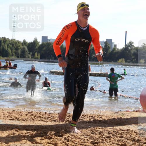 07.09.2025 - 19. Norderstedt Triathlon Luisa Fischer http://msf.ph/oto/8754885 07.09.2025 15:40:47 Schwimmen 1055, 1554, 1559, 1580, 1592, 1601, 1607, 1616 meine-sportfotos.de