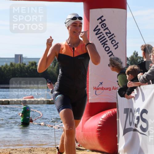 07.09.2025 - 19. Norderstedt Triathlon Luisa Fischer http://msf.ph/oto/8754900 07.09.2025 11:43:52 Schwimmen 1213, 1224, 1387 meine-sportfotos.de