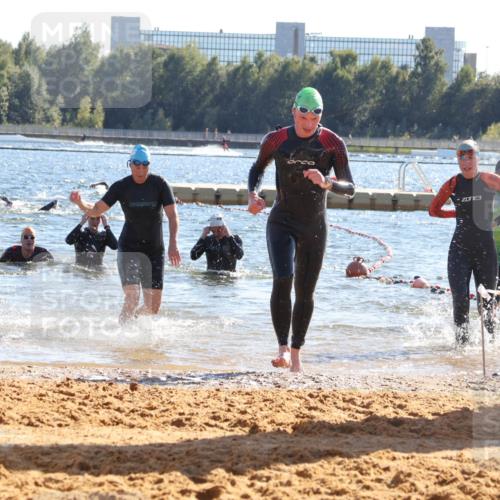 07.09.2025 - 19. Norderstedt Triathlon Luisa Fischer http://msf.ph/oto/8754944 07.09.2025 15:40:58 Schwimmen 1045, 1055, 1066, 1549, 1554, 1592, 1607, 1631 meine-sportfotos.de