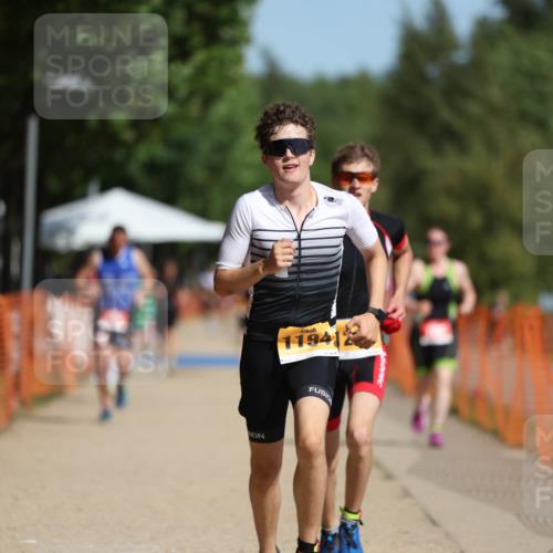 07.09.2025 - 19. Norderstedt Triathlon Michael Strokosch http://msf.ph/oto/8754994 07.09.2025 12:02:49 Laufen 1194, 1207 meine-sportfotos.de