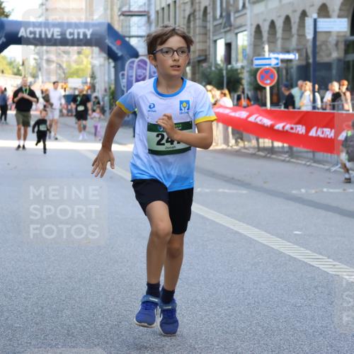 07.09.2025 - BARMER Alsterlauf Strokosch-Dieckow http://msf.ph/oto/8755018 07.09.2025 10:54:02 Ziel 4644 meine-sportfotos.de