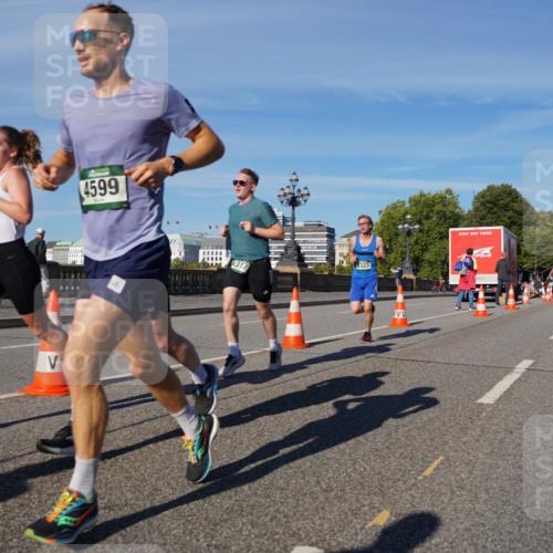 07.09.2025 - BARMER Alsterlauf Yannick Fuchs http://msf.ph/oto/8755023 07.09.2025 09:37:37 Laufen 3333, 4599, 5317, 5323 meine-sportfotos.de