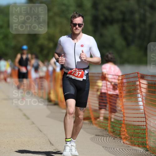 07.09.2025 - 19. Norderstedt Triathlon Michael Strokosch http://msf.ph/oto/8755074 07.09.2025 12:49:19 Laufen 202, 737, 820 meine-sportfotos.de