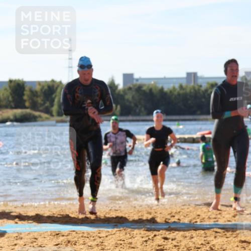 07.09.2025 - 19. Norderstedt Triathlon Luisa Fischer http://msf.ph/oto/8755078 07.09.2025 11:44:23 Schwimmen 216, 1280, 1361, 1378 meine-sportfotos.de