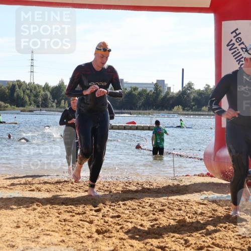 07.09.2025 - 19. Norderstedt Triathlon Luisa Fischer http://msf.ph/oto/8755102 07.09.2025 15:41:10 Schwimmen 1045, 1101, 1106, 1549, 1560, 1581, 1602, 1631 meine-sportfotos.de