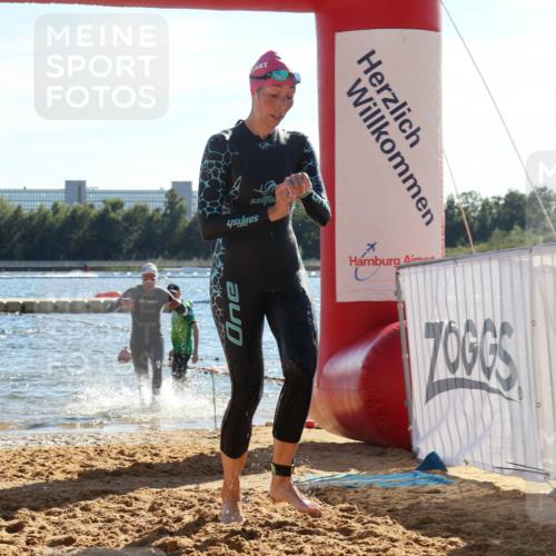 07.09.2025 - 19. Norderstedt Triathlon Luisa Fischer http://msf.ph/oto/8755123 07.09.2025 15:41:31 Schwimmen 1579, 1609, 1613, 1623 meine-sportfotos.de