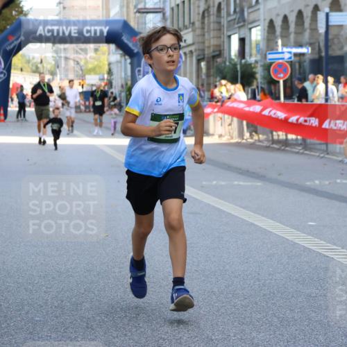 07.09.2025 - BARMER Alsterlauf Strokosch-Dieckow http://msf.ph/oto/8755155 07.09.2025 10:54:02 Ziel 4644 meine-sportfotos.de
