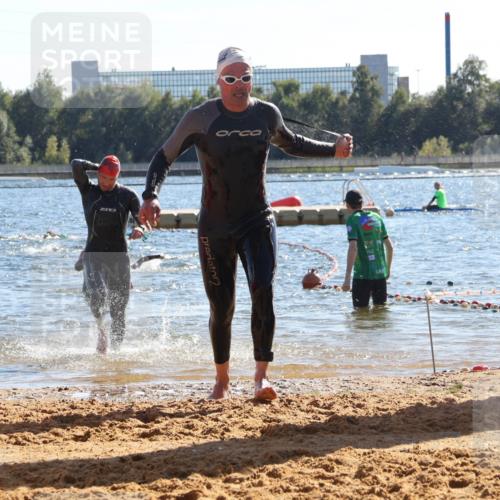 07.09.2025 - 19. Norderstedt Triathlon Luisa Fischer http://msf.ph/oto/8755166 07.09.2025 15:41:35 Schwimmen 1564, 1579, 1609, 1613, 1623 meine-sportfotos.de